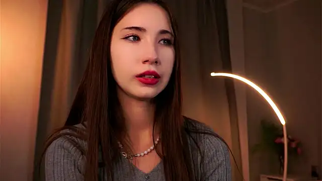 Snapshot of NanceeWestaway chatting on 28, 11, 2025 NanceeWestaway online show from 28, 11, 2025