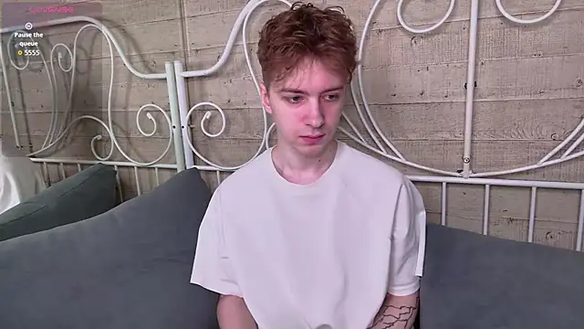 Snapshot of Paul_Holt chatting on 27, 11, 2025 Paul Holt online show from 27, 11, 2025