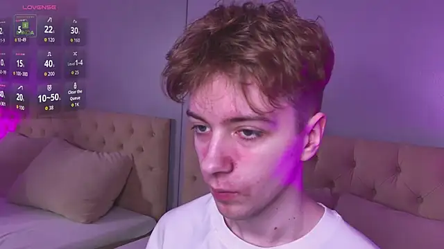 Snapshot of Paul_Holt chatting on 25, 11, 2025 Paul Holt online show from 25, 11, 2025