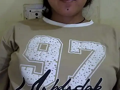 Snapshot of Anika_Singh chatting on 12, 5, 2026 Anika Singh online show from 12, 5, 2026