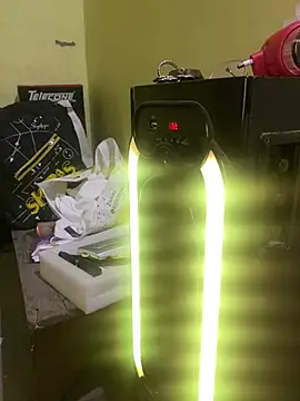 hotyyyyjonny online show from 13, 4, 2026