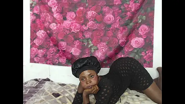 Sweeteboneycherry online show from 12, 3, 2026