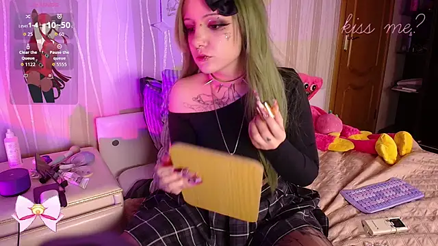 Snapshot of belokrys-nyan chatting on 27, 11, 2025 belokrys-nyan online show from 27, 11, 2025