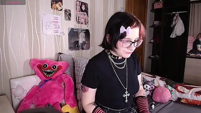 Snapshot of belokrys-nyan chatting on 15, 11, 2025 belokrys-nyan online show from 15, 11, 2025