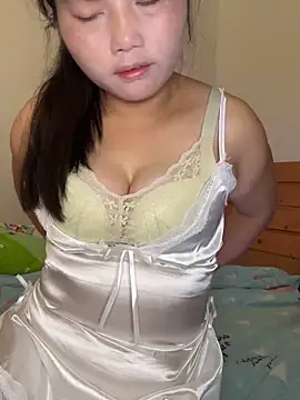 Snapshot of Nuomi6 chatting on 21, 11, 2025 Nuomi6 online show from 21, 11, 2025