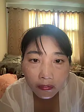 Snapshot of Nuomi6 chatting on 18, 11, 2025 Nuomi6 online show from 18, 11, 2025