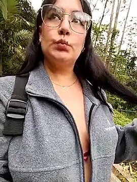 Snapshot of SaloGray8 chatting on 29, 4, 2026 SaloGray8 online show from 29, 4, 2026