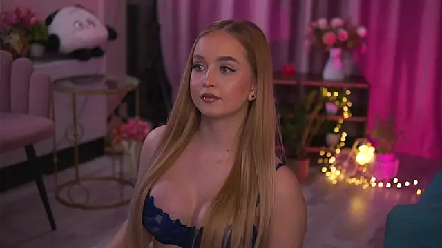 ElyssawetXX online show from 18, 11, 2025