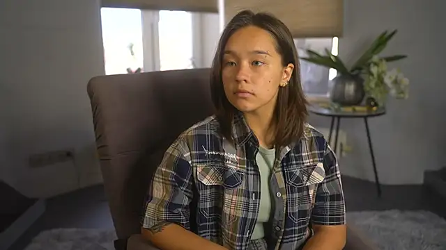 ArleenVizena online show from 15, 11, 2025