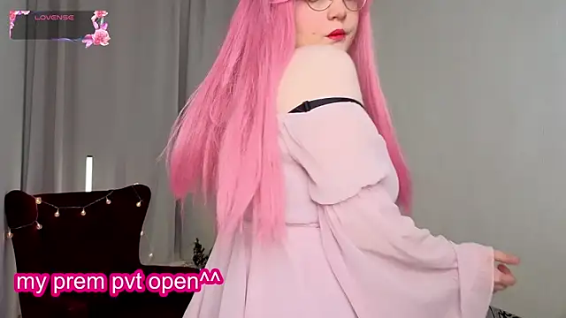 RacieBroom online show from 14, 12, 2025