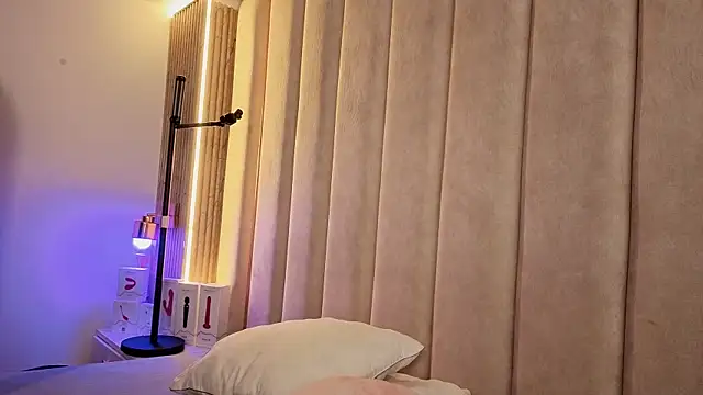 Iamnyxy online show from 18, 4, 2026