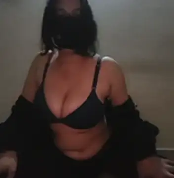 Snapshot of Yamini-X chatting on 17, 11, 2025 Yamini-X online show from 17, 11, 2025