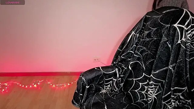 Melody Ghot online show from 13, 4, 2026