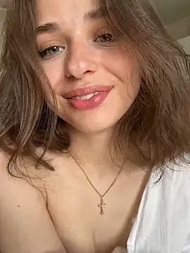 yoyogirlx online show from 25, 7, 2026