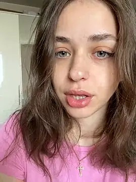 yoyogirlx online show from 9, 7, 2026