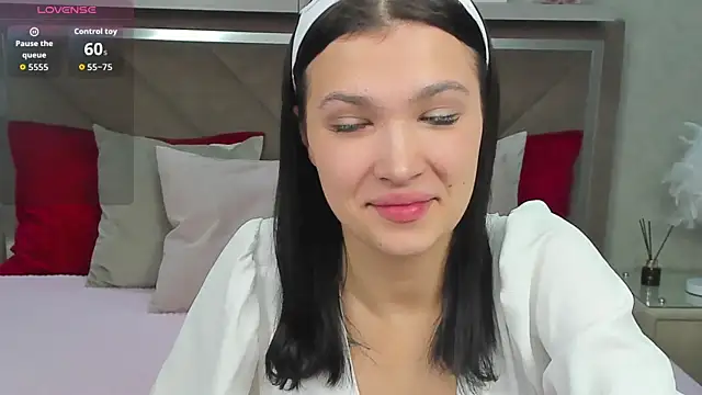 VictoriaXLovely online show from 17, 11, 2025