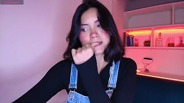 Brandy collinss online show from 18, 11, 2025