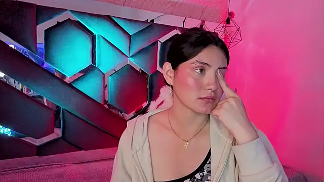 Brandy collinss online show from 22, 2, 2026