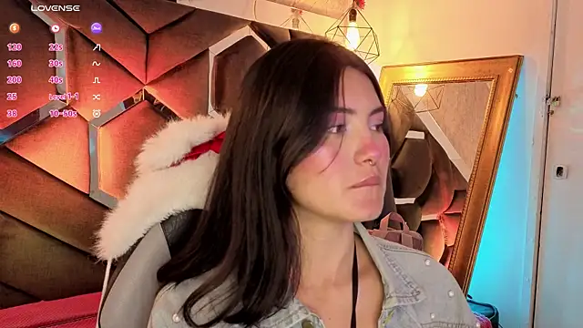 Brandy collinss online show from 4, 4, 2026