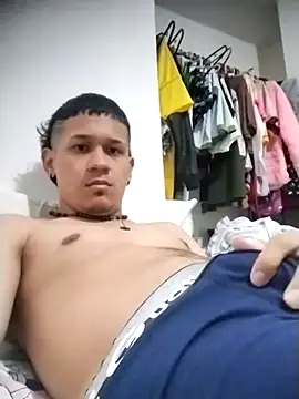 Snapshot of Chris____Col chatting on 30, 11, 2025 Chris Col online show from 30, 11, 2025