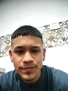 Snapshot of Chris____Col chatting on 28, 11, 2025 Chris Col online show from 28, 11, 2025