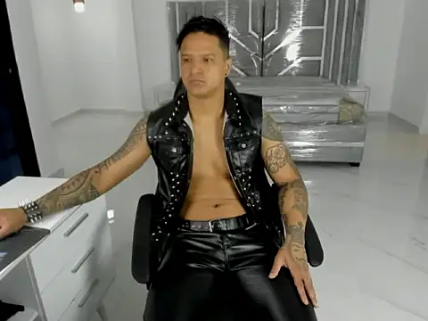 master leather online show from 10, 4, 2026