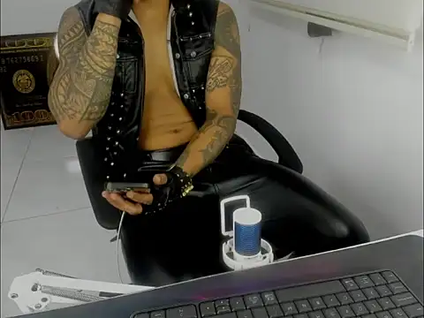 master leather online show from 21, 3, 2026