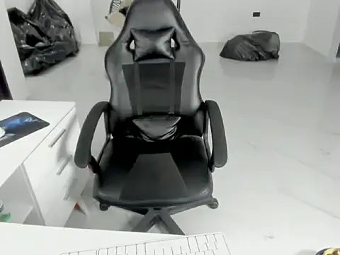 master leather online show from 8, 4, 2026