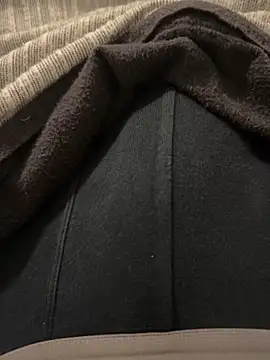 Snapshot of Weisser_Riese0 chatting on 12, 11, 2025 Weisser Riese0 online show from 12, 11, 2025