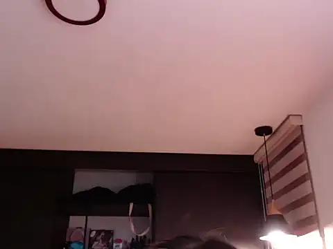 YiniBelle online show from 10, 2, 2026