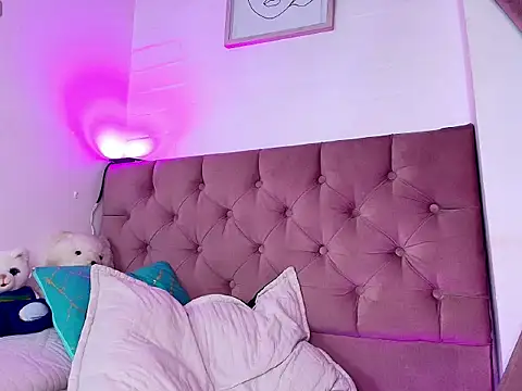 Davel Svetla online show from 18, 11, 2025