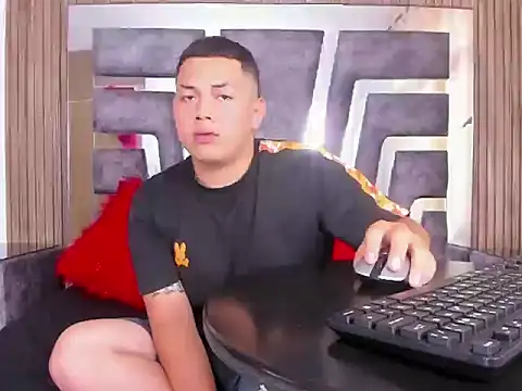 AlejandroRicoo online show from 13, 11, 2025