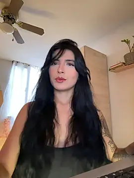 Snapshot of Cristal_Cerati_ chatting on 27, 5, 2026 Cristal Cerati online show from 27, 5, 2026