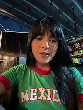 Snapshot of Cristal_Cerati_ chatting on 12, 6, 2026 Cristal Cerati online show from 12, 6, 2026