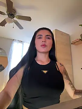 Snapshot of Cristal_Cerati_ chatting on 27, 4, 2026 Cristal Cerati online show from 27, 4, 2026