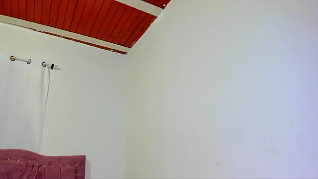 yourlatina emely online show from 16, 1, 2026