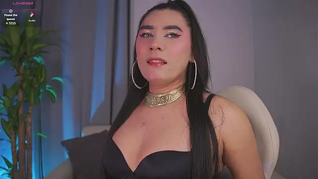 yourlatina emely online show from 12, 2, 2026