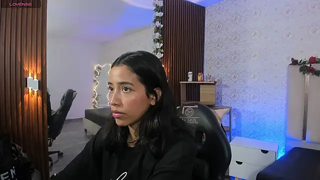 Snapshot of Joselyn_tay chatting on 24, 4, 2026 Joselyn tay online show from 24, 4, 2026