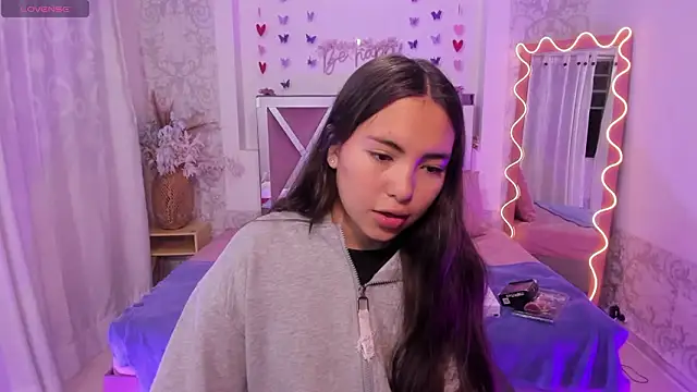 ISABELA TAY online show from 10, 3, 2026