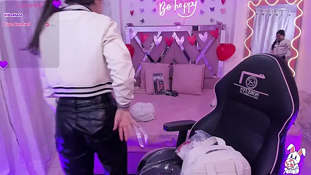 ISABELA TAY online show from 28, 2, 2026