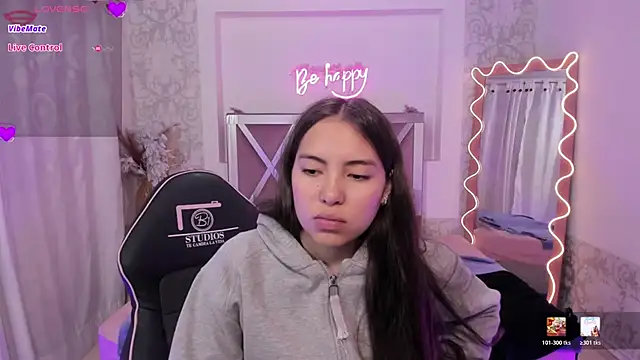 ISABELA TAY online show from 4, 2, 2026