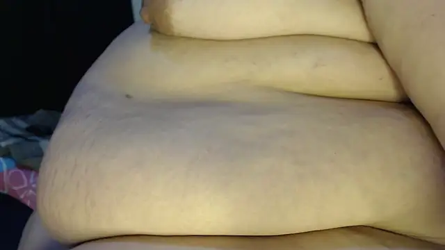 Danna chubby  online show from 5, 3, 2026