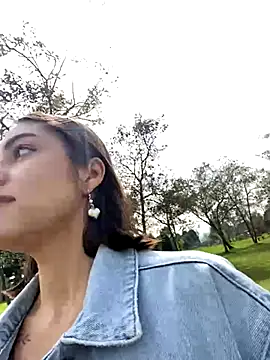 nani rosse of online show from 20, 11, 2025