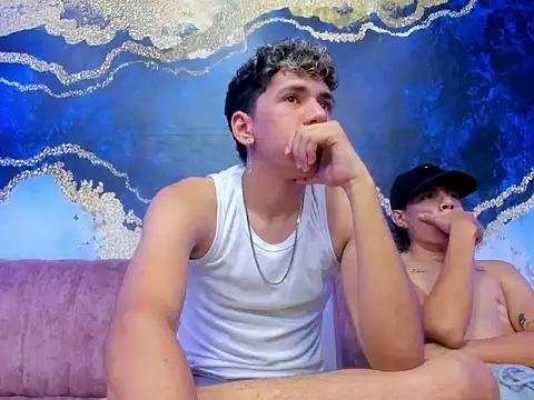 Snapshot of Boys_Pranks chatting on 23, 11, 2025 Boys Pranks online show from 23, 11, 2025