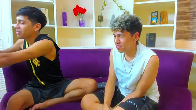 Snapshot of Boys_Pranks chatting on 18, 11, 2025 Boys Pranks online show from 18, 11, 2025