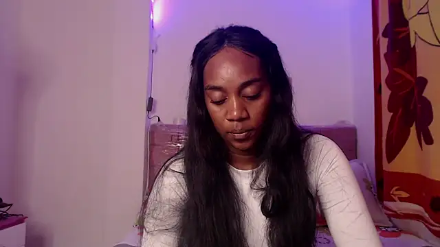 AishaOwens online show from 6, 3, 2026