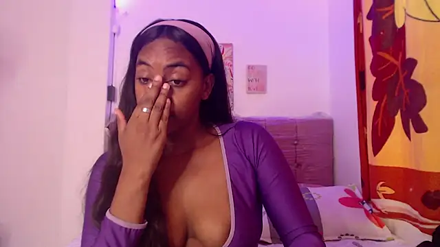 AishaOwens online show from 3, 3, 2026