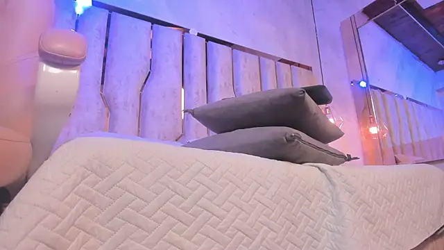 Caroline palmerr online show from 17, 1, 2026