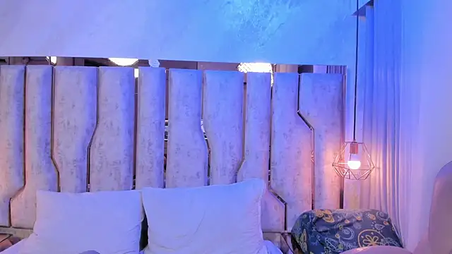 Caroline palmerr online show from 16, 1, 2026