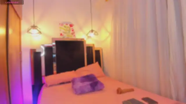 Snapshot of Cassiesteveens chatting on 13, 11, 2025 Cassiesteveens online show from 13, 11, 2025